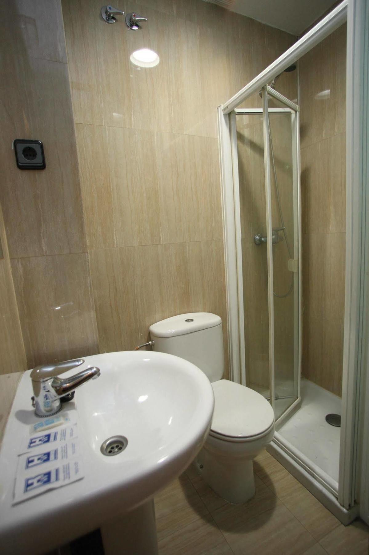 סוריה Hostal Caballeros מראה חיצוני תמונה