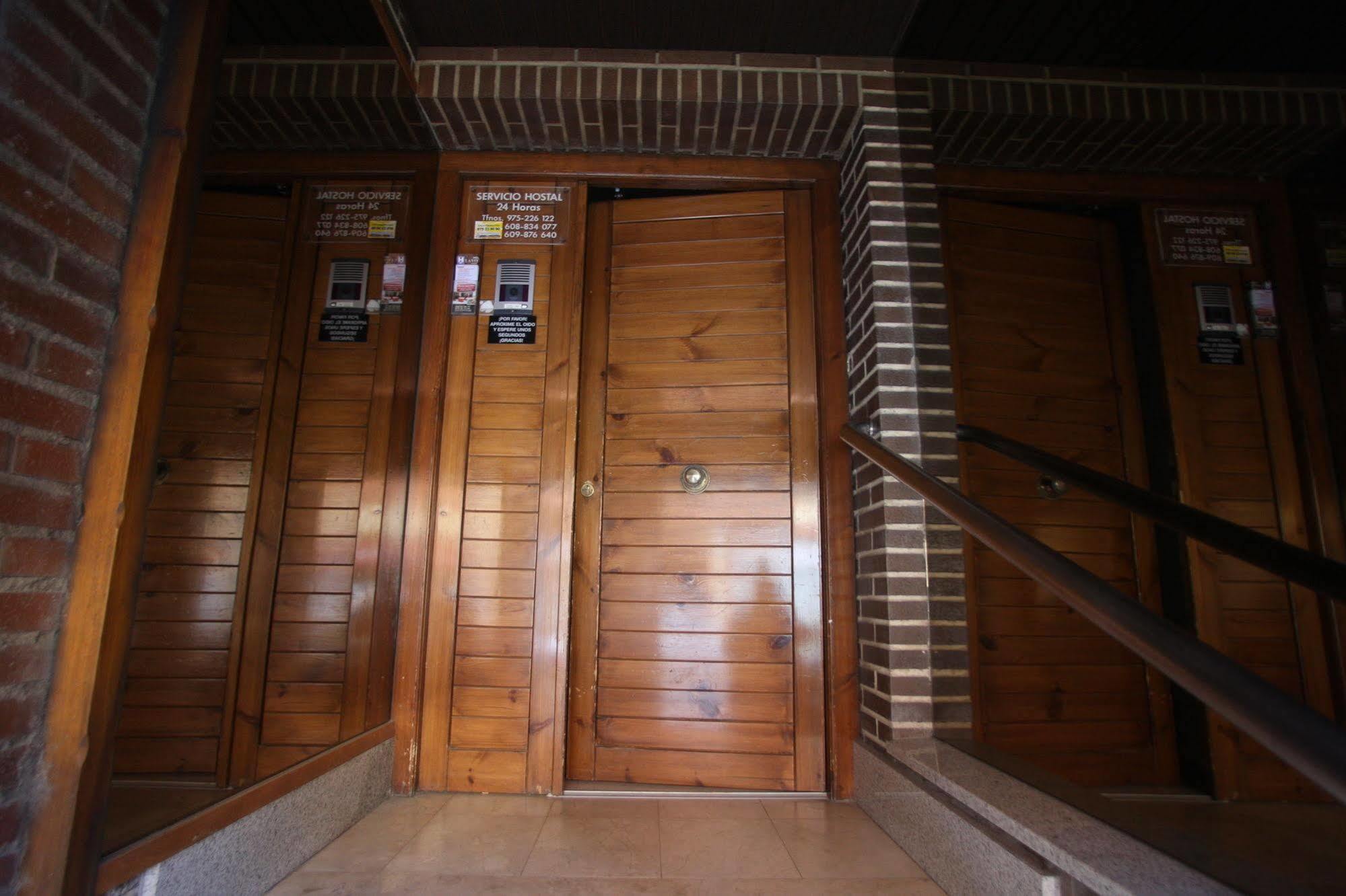 סוריה Hostal Caballeros מראה חיצוני תמונה
